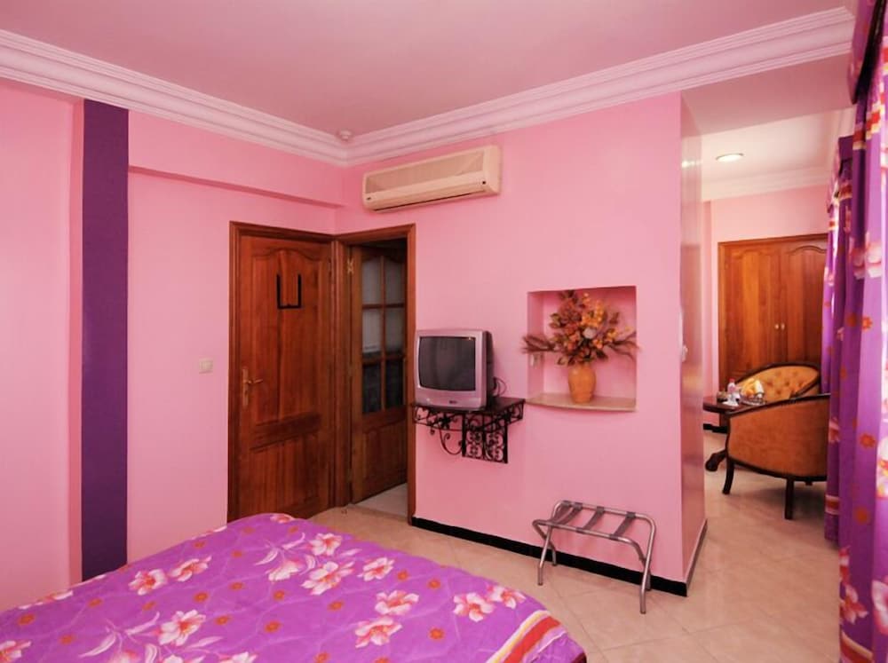 Hotel Perla 10/23