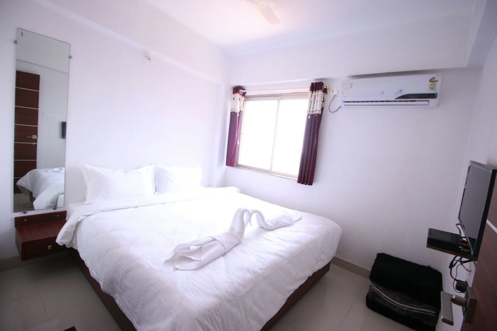 Oyo 10389 Latanand Residency 7/12