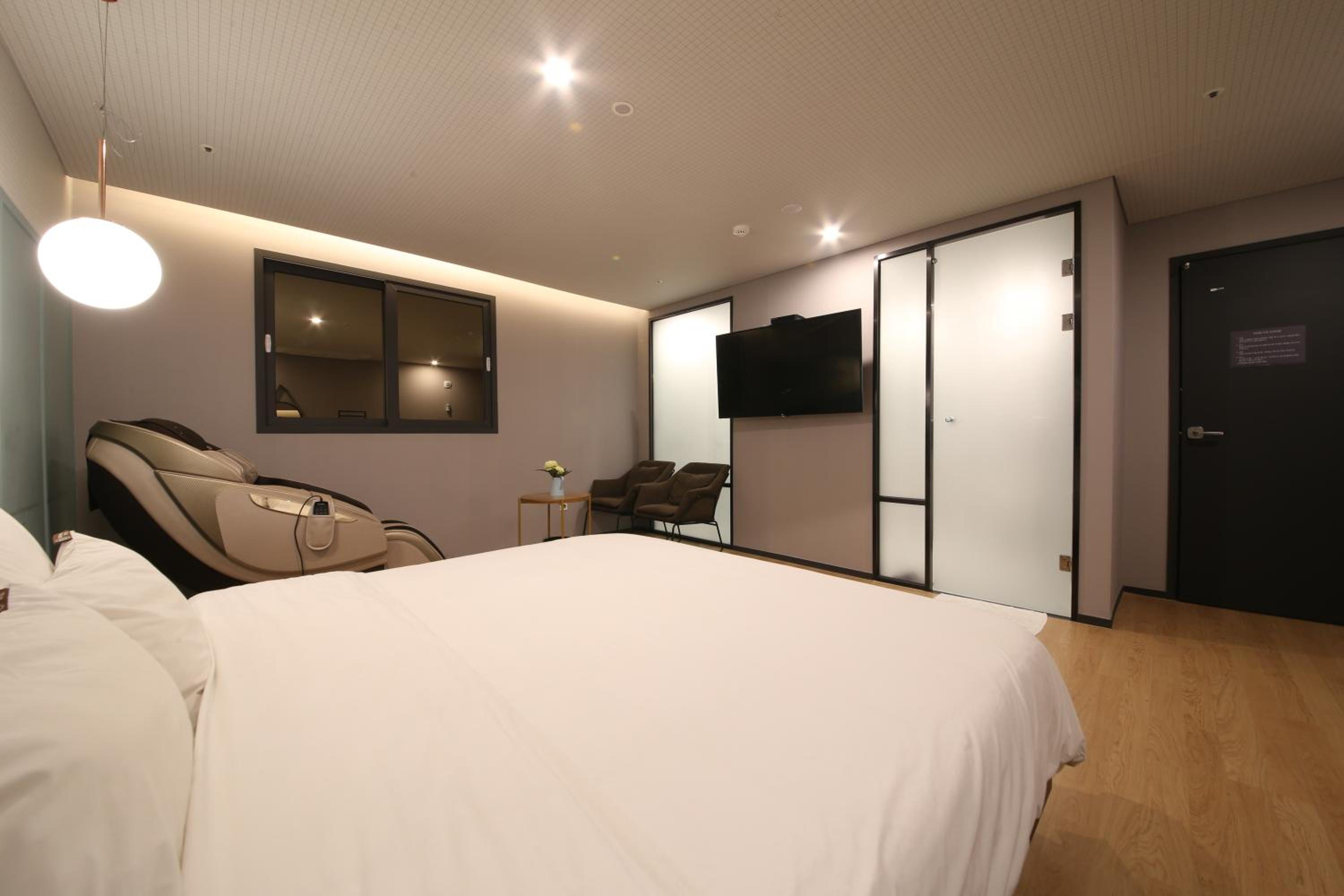 Premier, King Bed