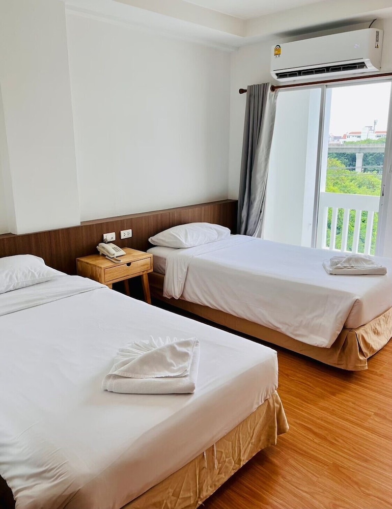 Sunday Platinum Suites 15/50