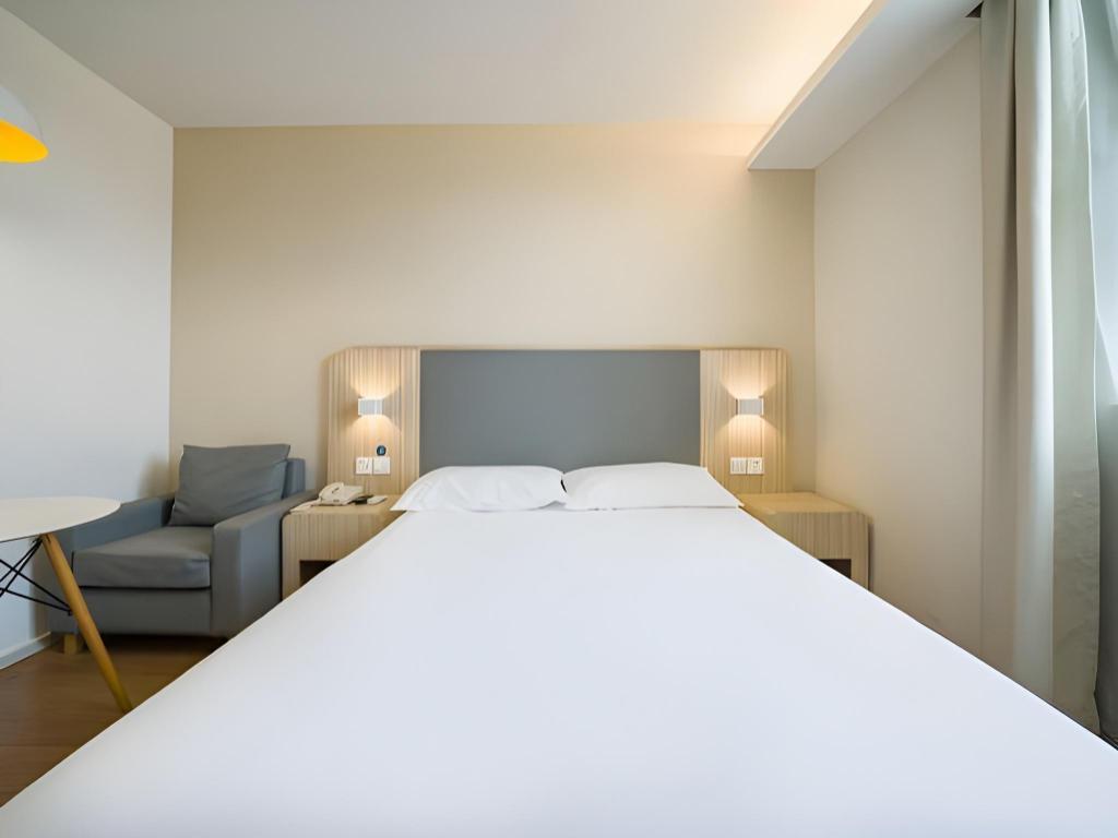 Hanting Hotel Shanghai Hongqiao Railway Station Beidi Road 7/49