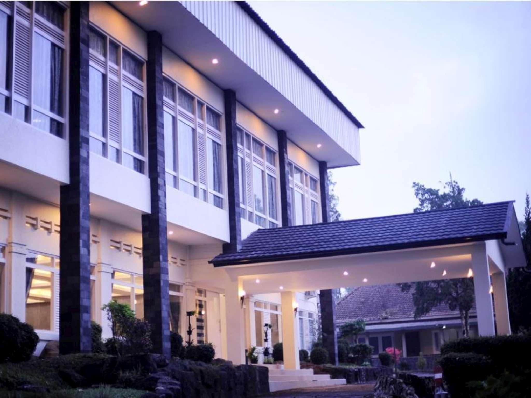 Selabintana Conference Resort 5/42