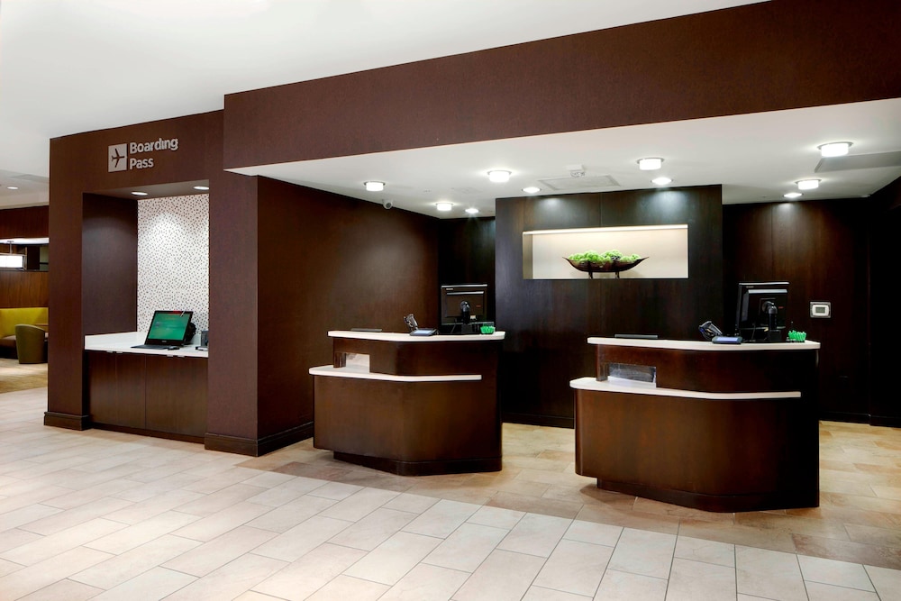 Courtyard By Marriott San Antonio Six Flags At The Rim 9/36