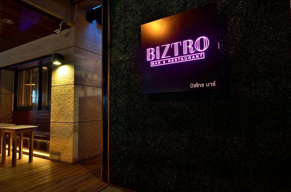 Bizotel Premier Hotel & Residence 23/41