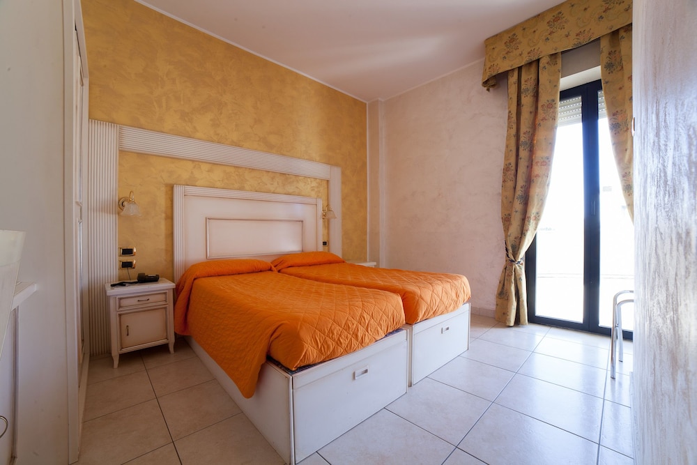 Hotel Diplomat Palace photo4