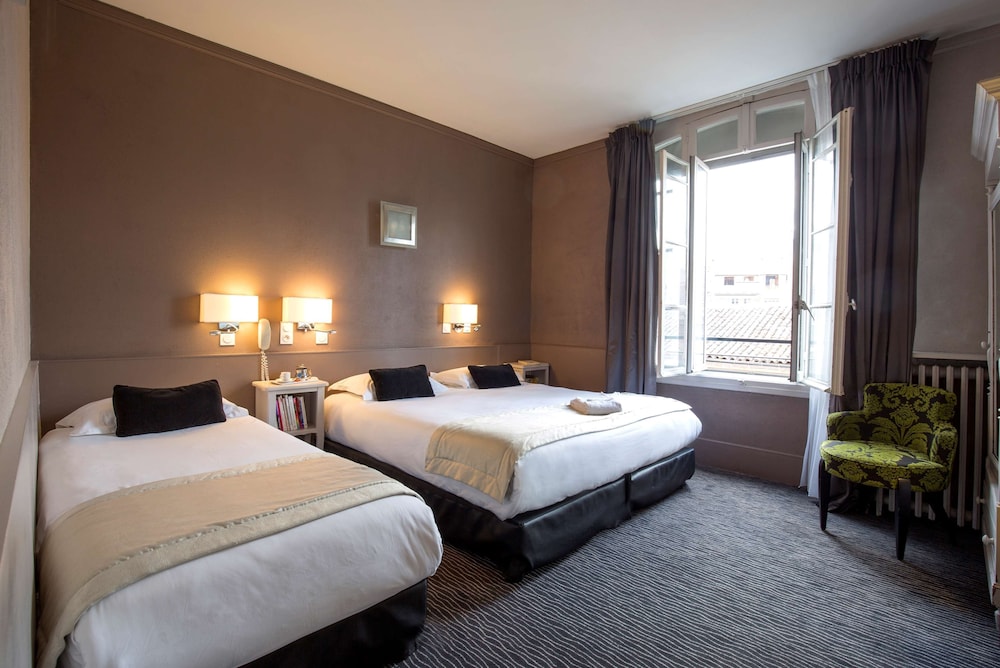 Hotel Raymond 4 Toulouse 23/42