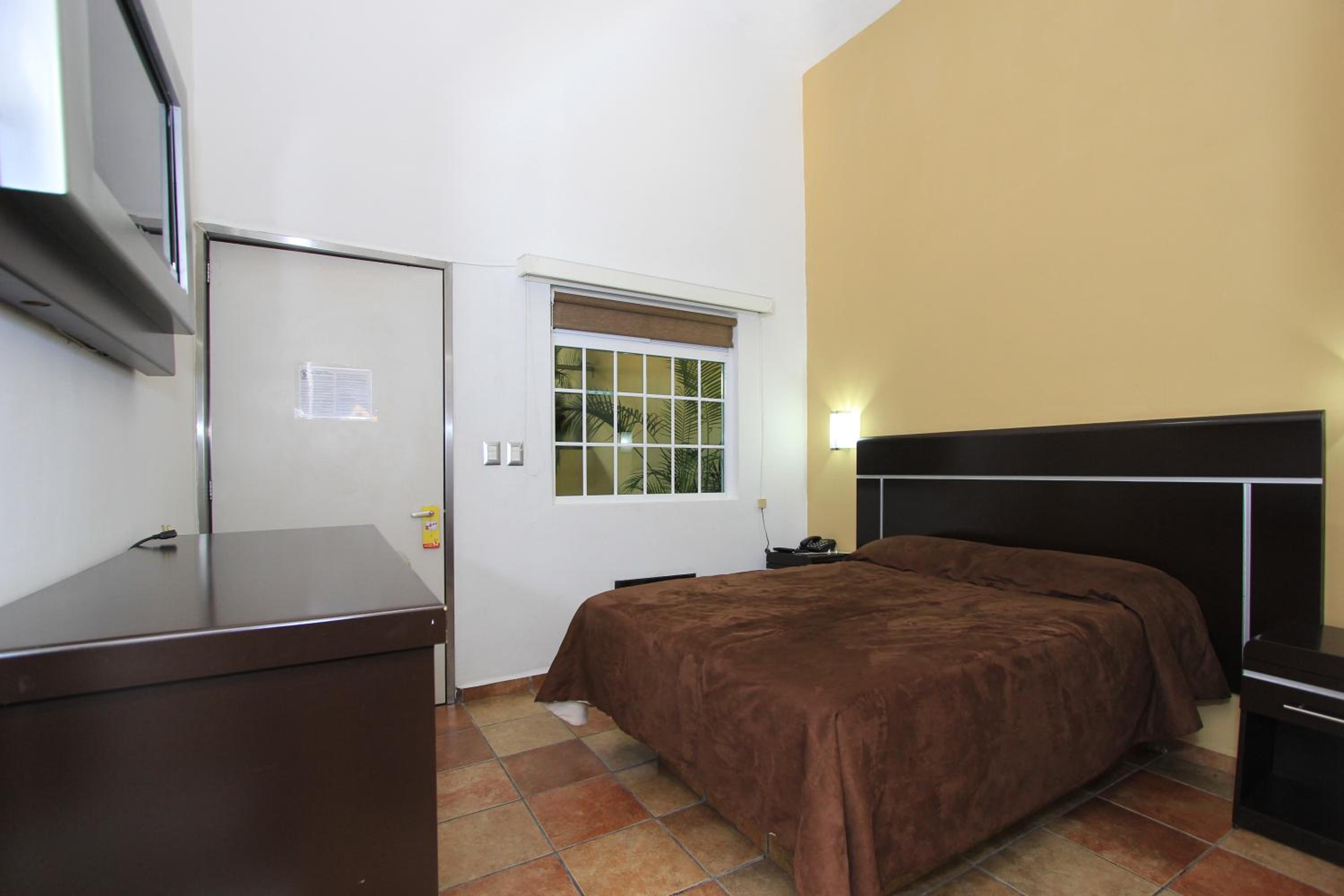 Hotel 5 Inn 19/50