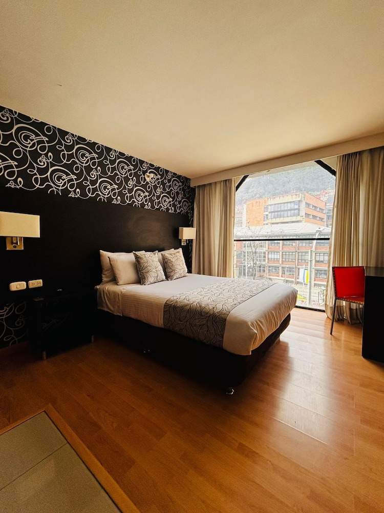 Hospedium Hotel Urban Bogota Javeriana 5/17