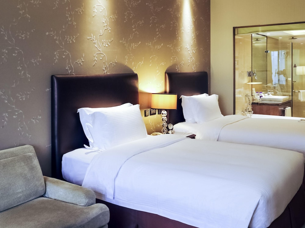 Grand Mercure Beijing Central 16/52