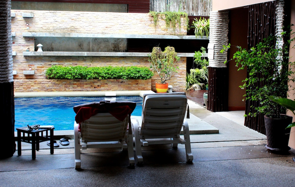 Hua Hin White Sand 68/75