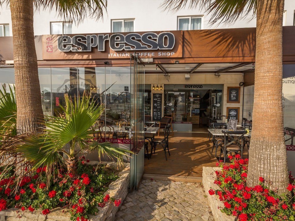 MARETA BEACH BOUTIQUE BED AND BREAKFAST 16/52
