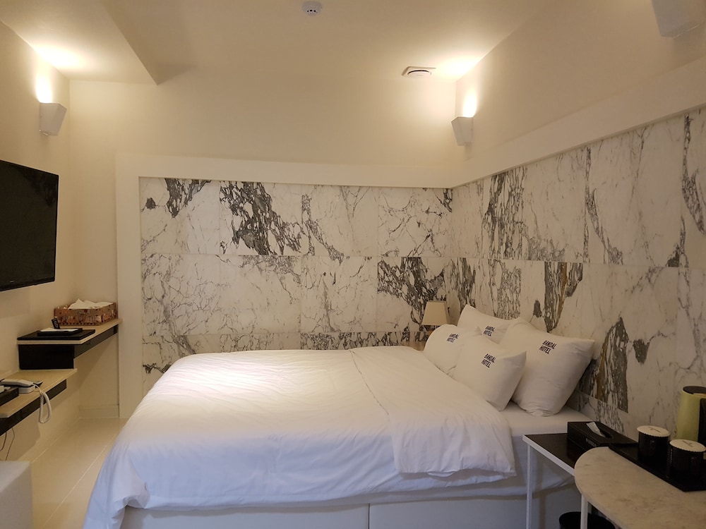 Bandal Hotel 15/25