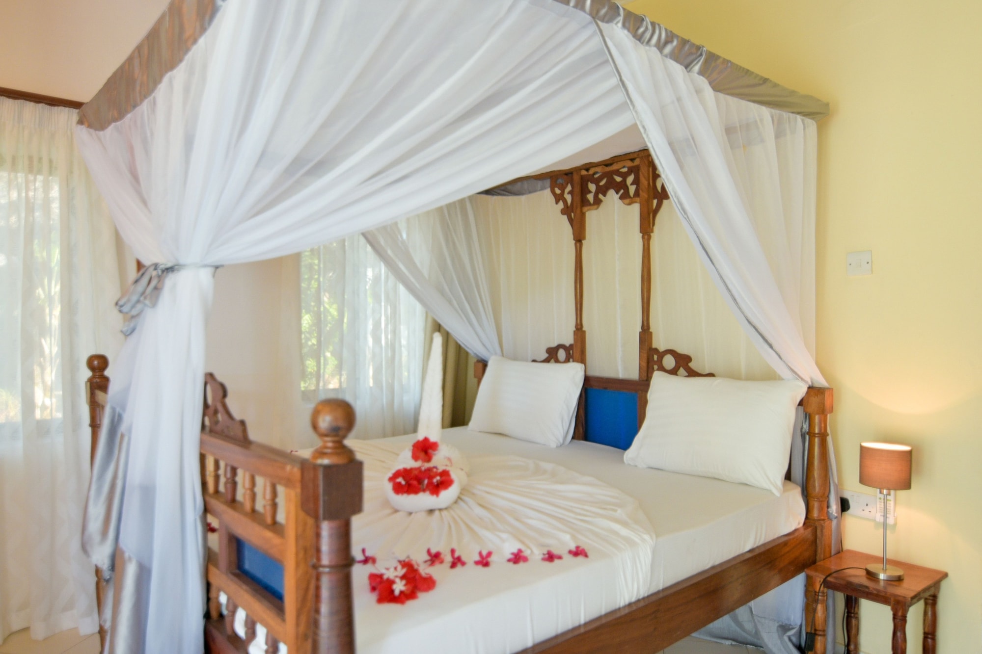 DELUXE, KING BED, SEA VIEW