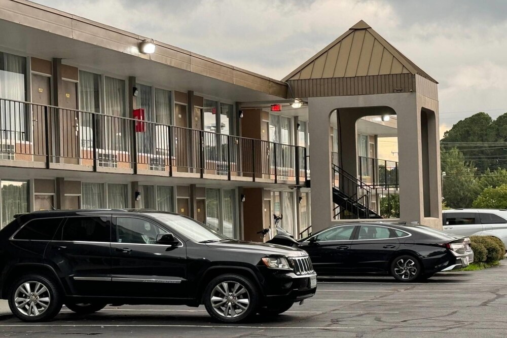 Days Inn by Wyndham Goldsboro 41/53