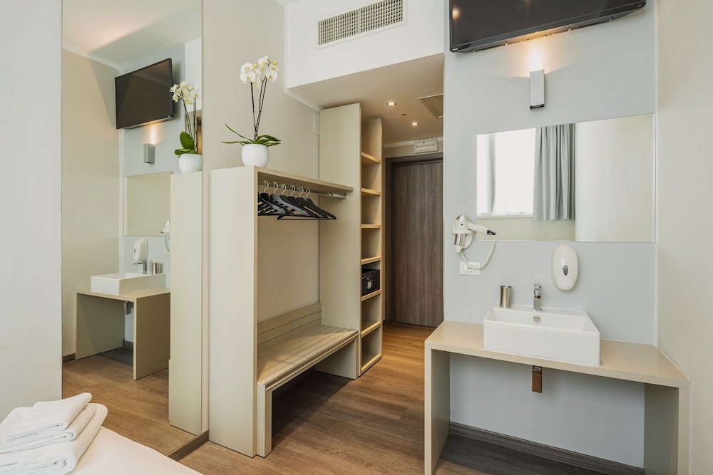 Spark by Hilton Milan Linate Airport 69/69