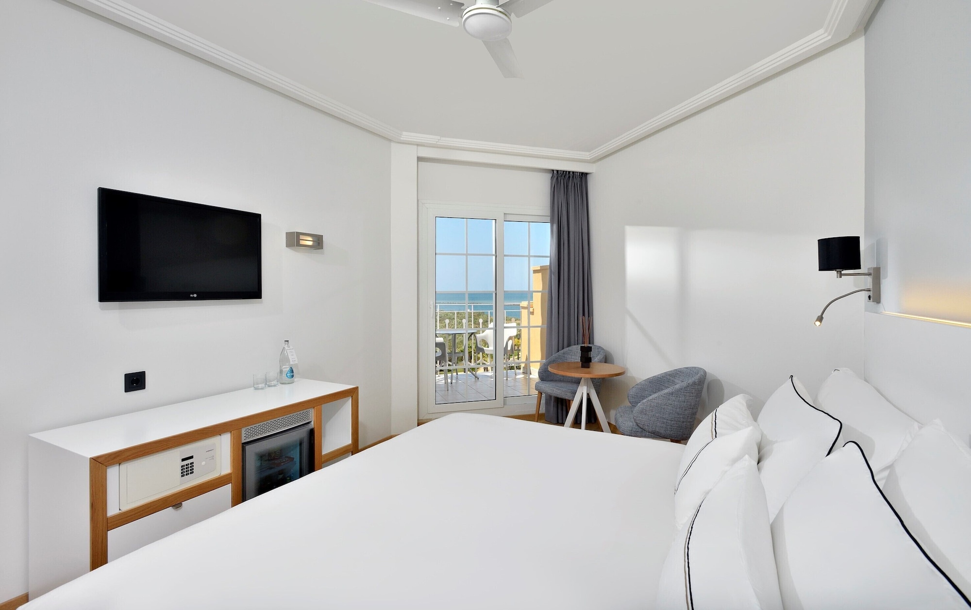 The Level, Junior Suite