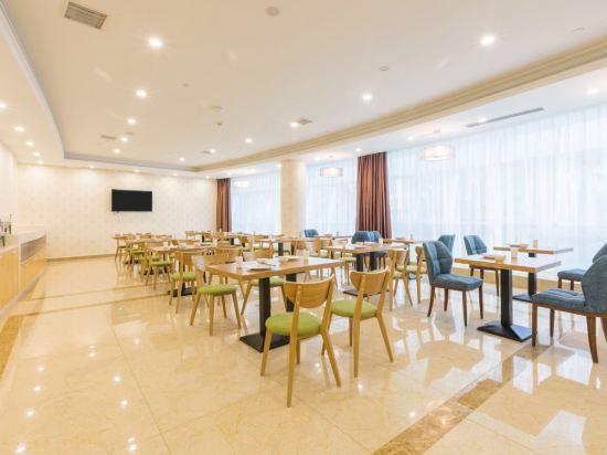 Vienna 3 Best Hotel (Ruida Apartment Building) 14/17