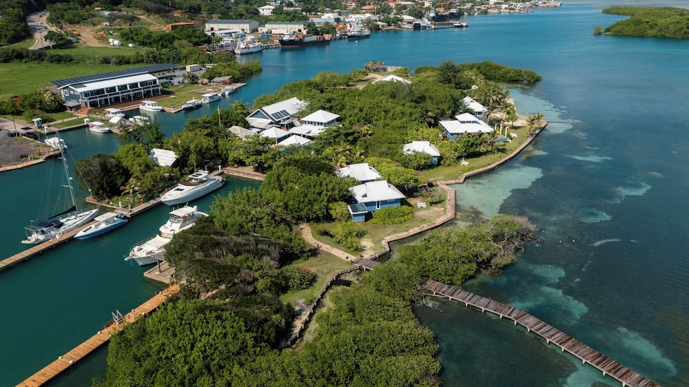 Barefoot Cay Resort 56/67