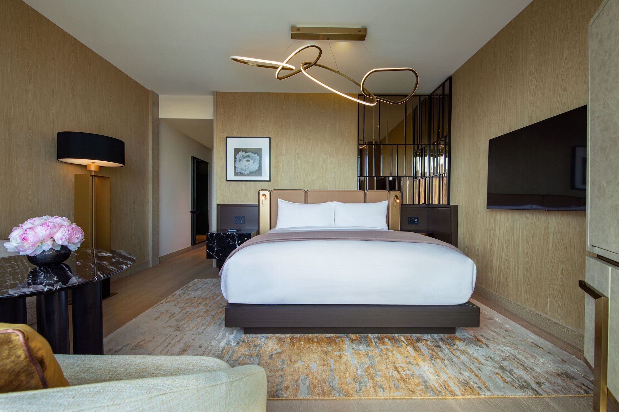 SUPERIOR, KING BED