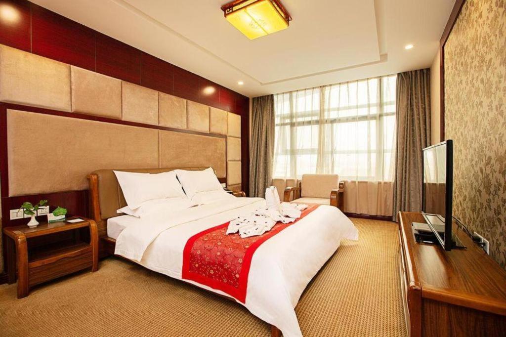 Zhengzhou Airport Hotel 15/43