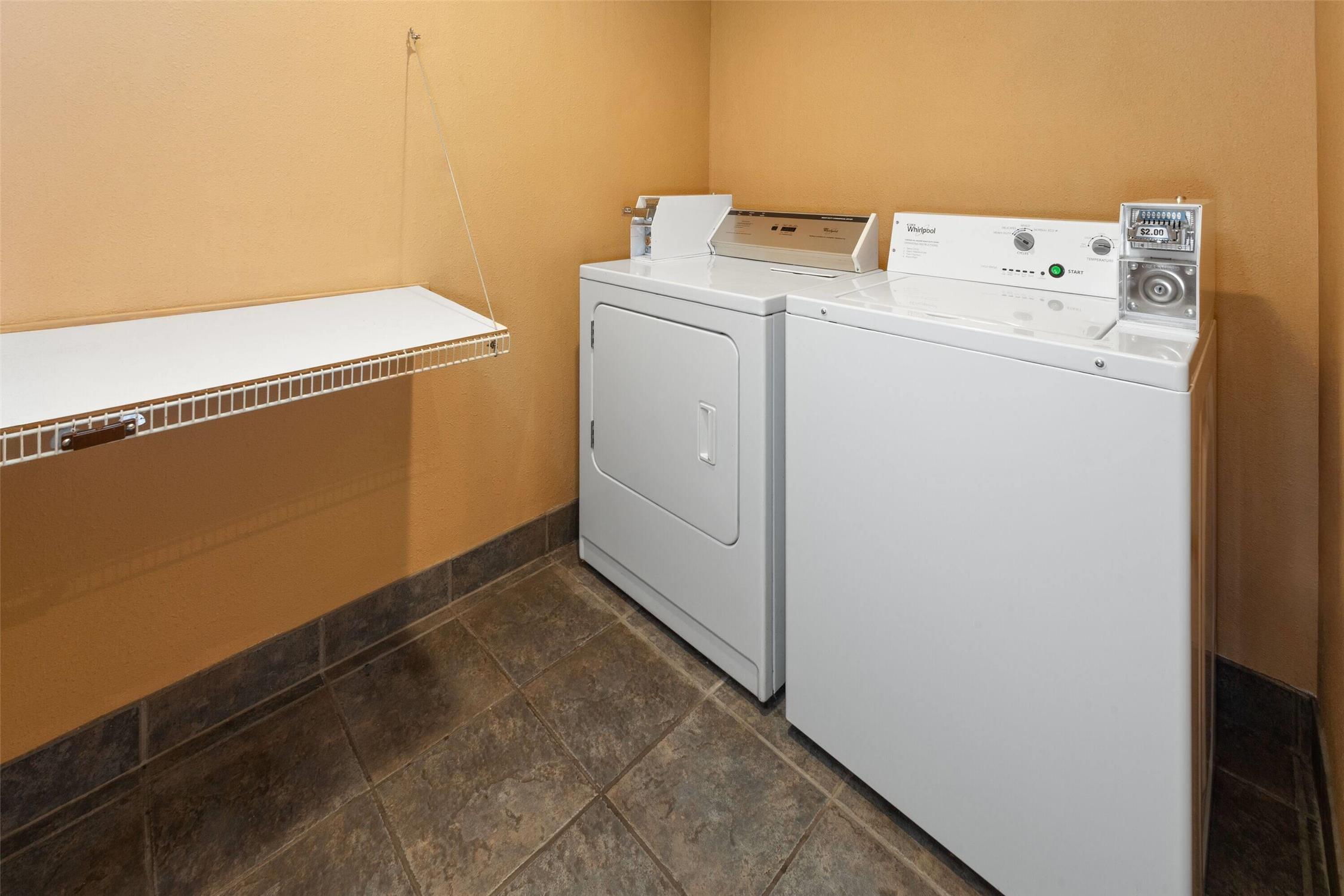 Days Inn & Suites By Wyndham Spokane Airport Airway Heights 7/41