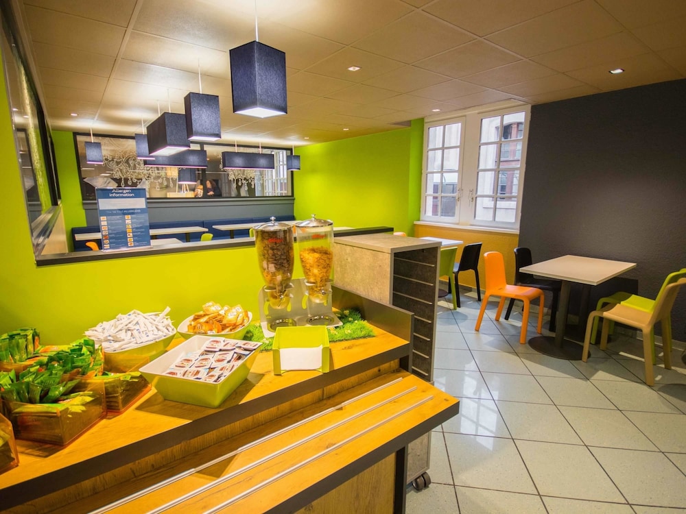 Ibis Budget Marseille Vieux Port 51/67