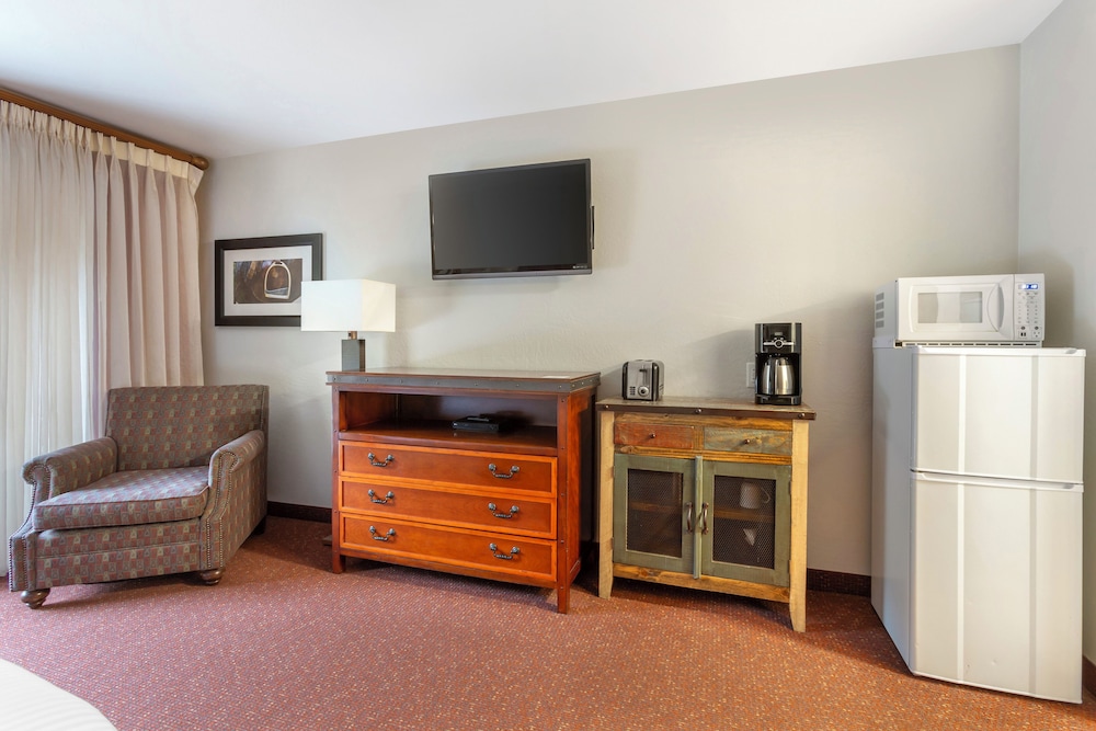 Kohls Ranch Lodge 37/57