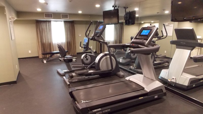 Holiday Inn Express Bakersfield 17/33