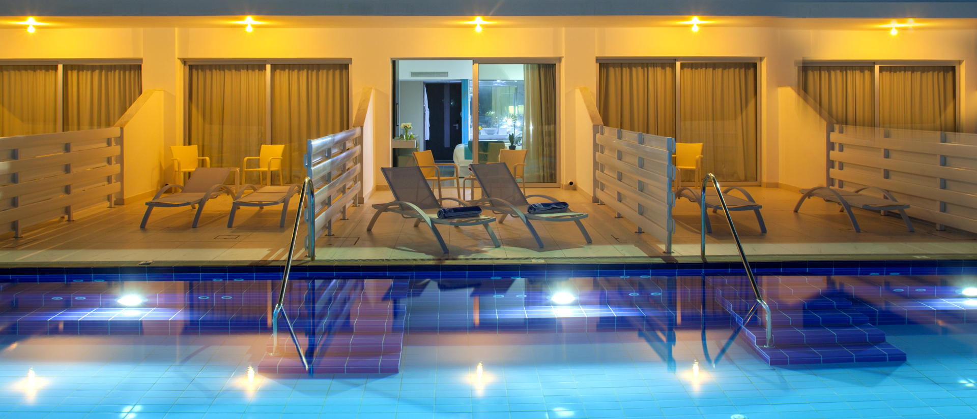 swimming pool spa