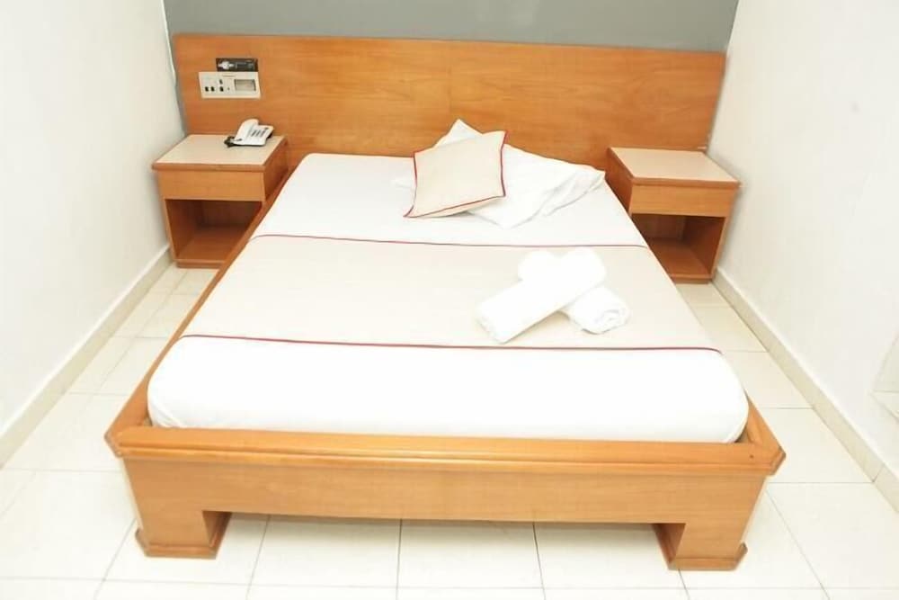 Hotel Golden Vilage Vila Maria 6/17