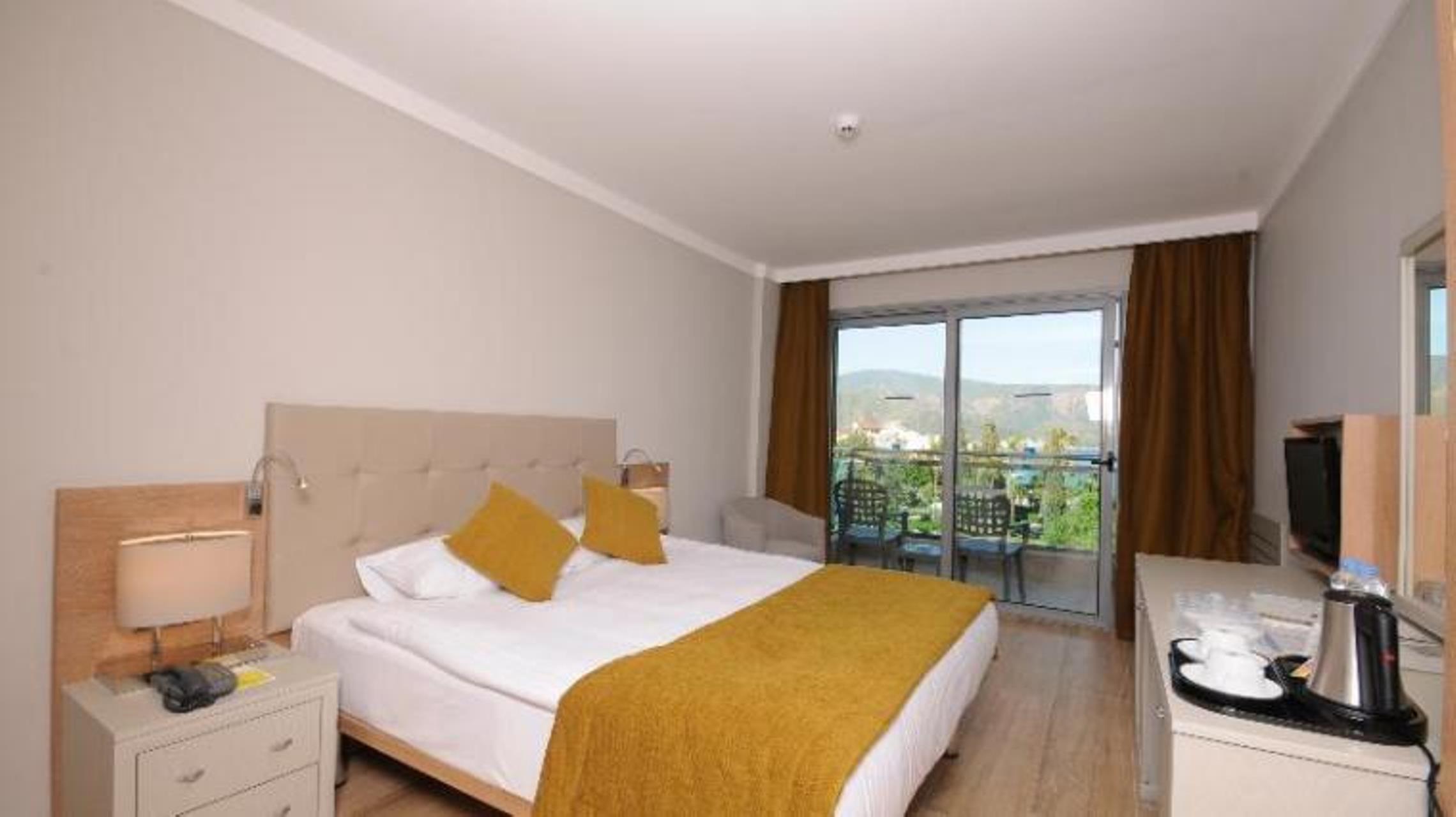 ROOM, SINGLE, DOUBLE BED, LAND VIEW