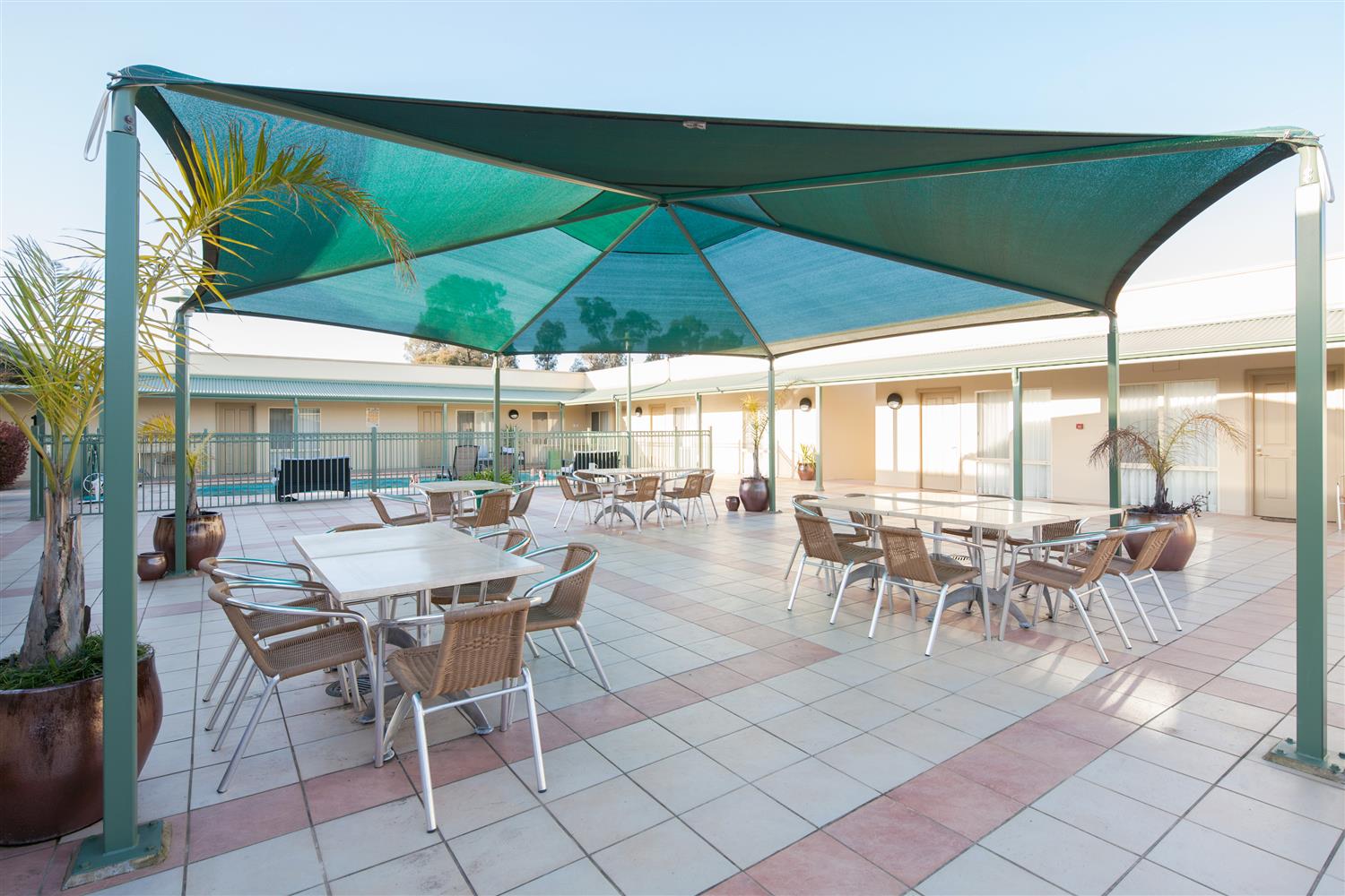 Crystal Inn 3/3