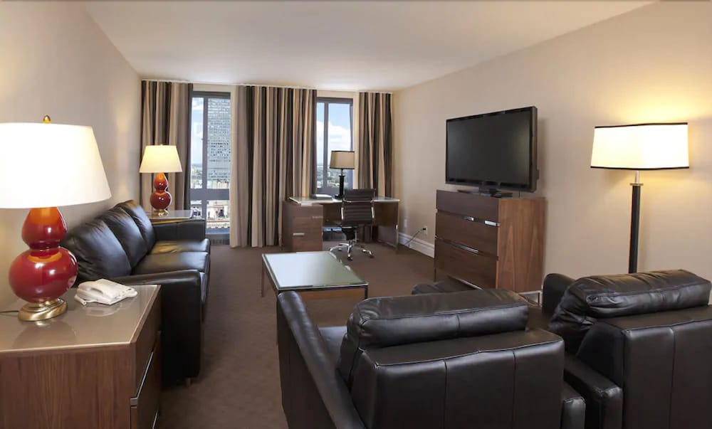 Le Cantlie Suites Hotel 28/56