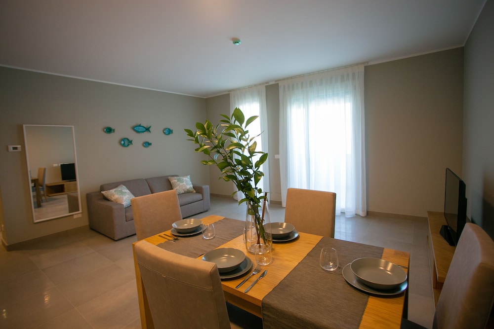 Mosella Suite 36/64