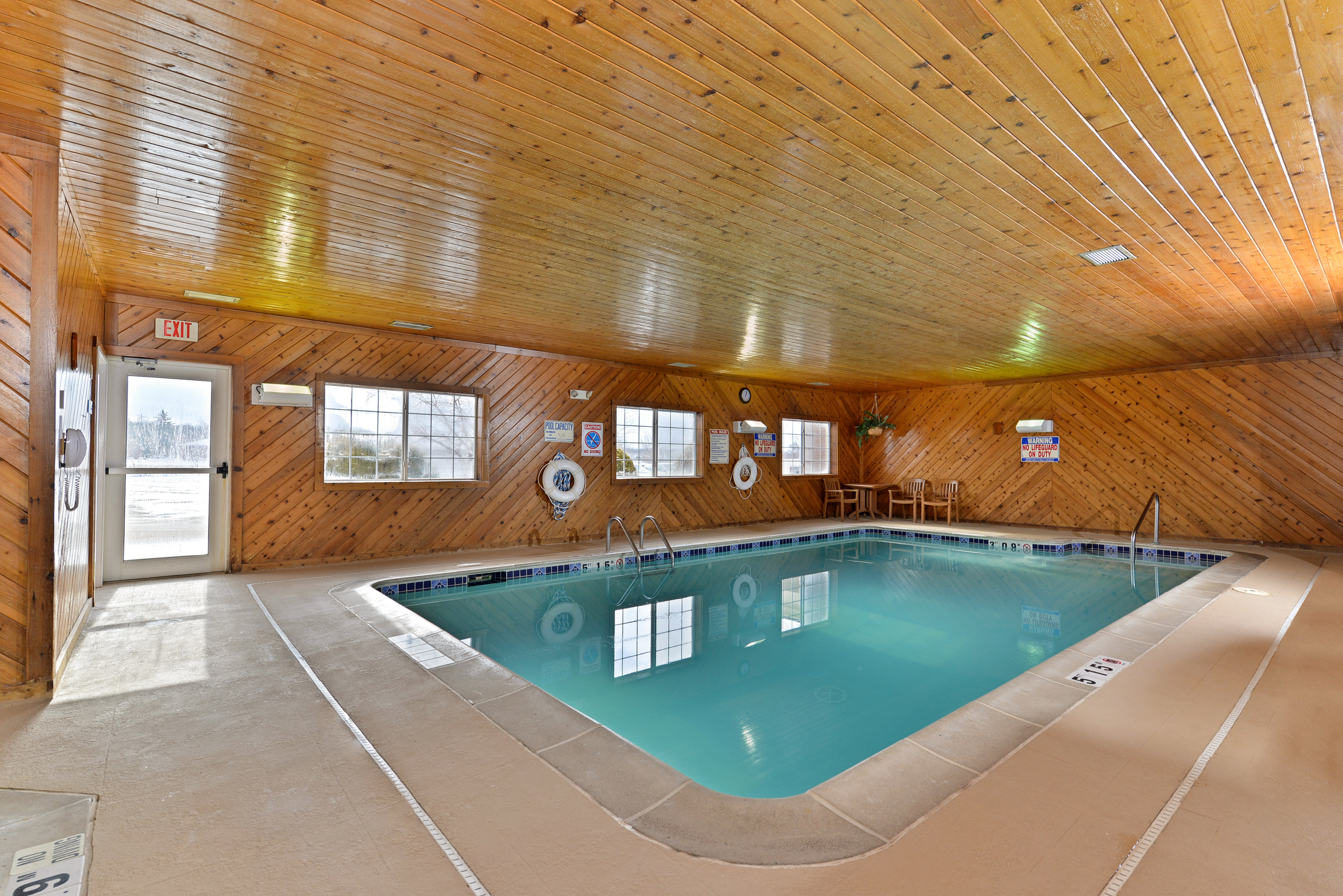 Holiday Inn Express Hotel Suites Charlotte 30/44