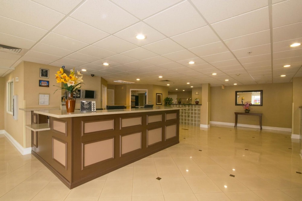 Executive Residency by Best Western Victorville 4/24