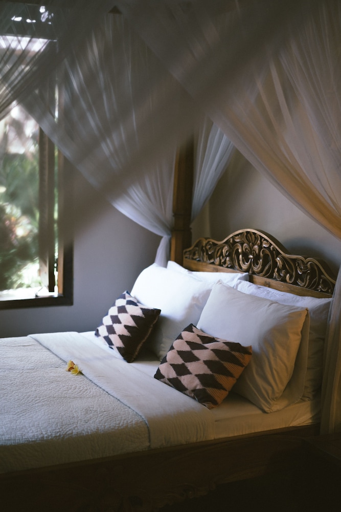 Honeymoon Guesthouse 18/75