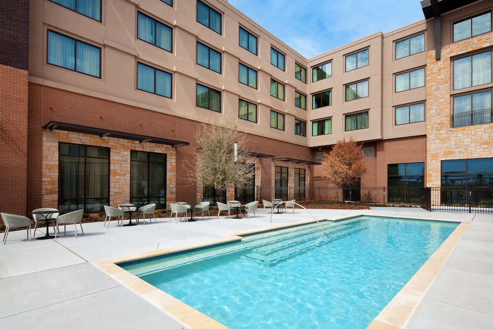 SHERATON MCKINNEY HOTEL in MCKINNEY - TX