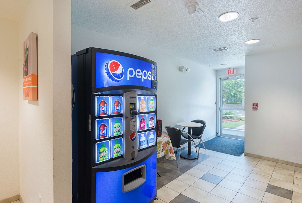Motel6 Columbia, SC - Fort Jackson Area 38/47