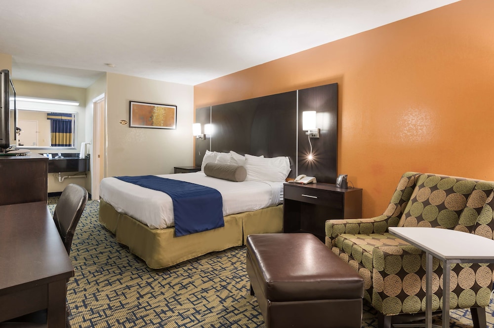 SureStay Hotel by Best Western Meridian 10/19