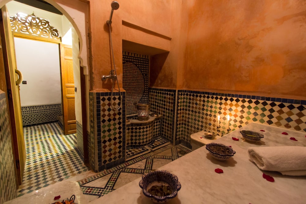 Dar Al Andalous Riad 33/71