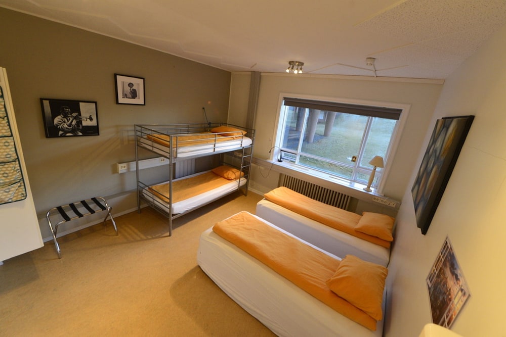 Hostel B47 20/45