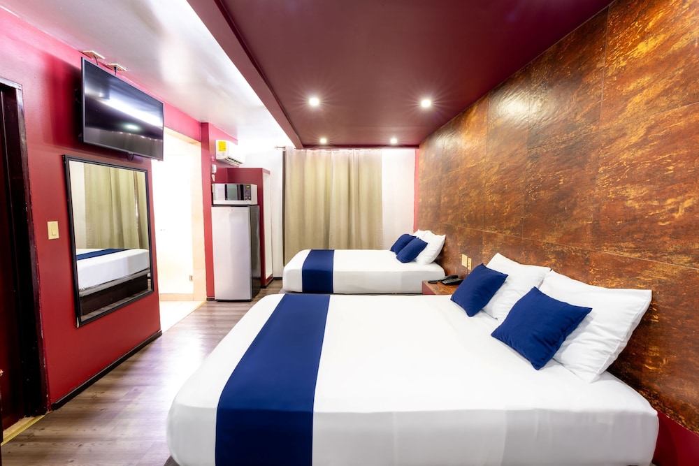 CAPITAL O Hotel Rose, Ensenada 16/48