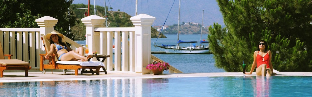 Ece Saray Marina Resort 4/38
