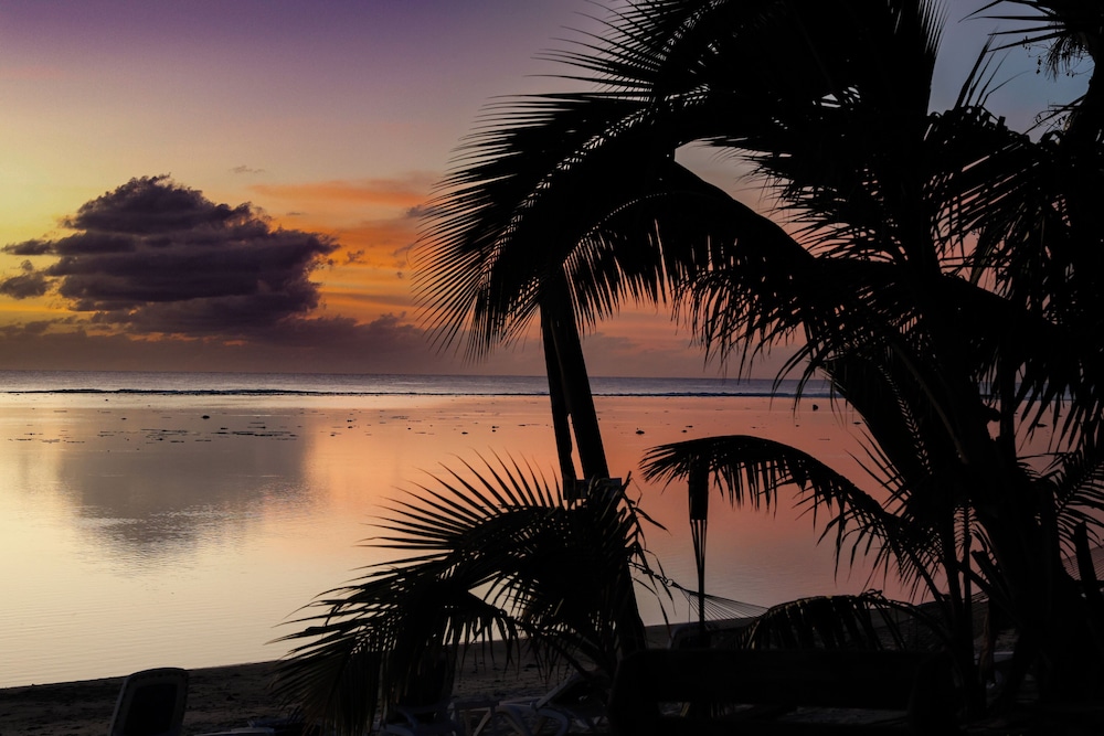 Aroa Beachside Inn 26/47