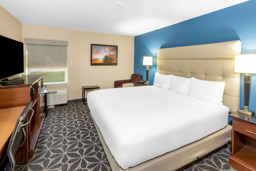 Baymont by Wyndham McAllen 20/60