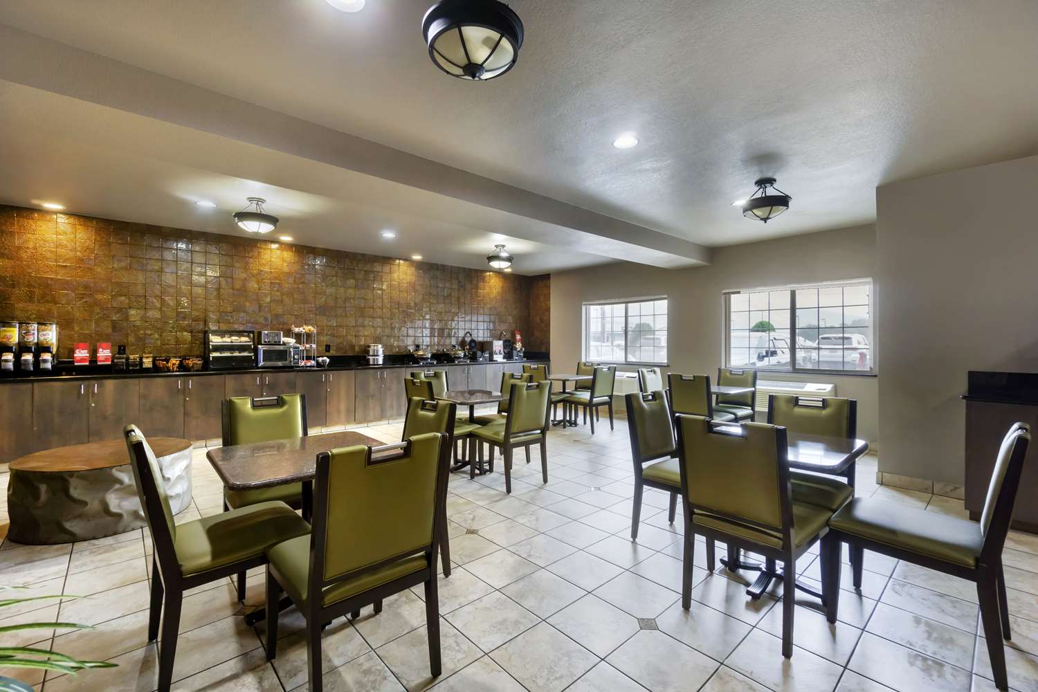 Best Western Plus Yakima Hotel 44/61