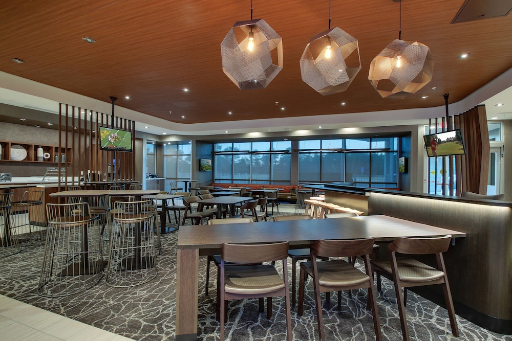 SpringHill Suites by Marriott Gulfport I-10 25/33