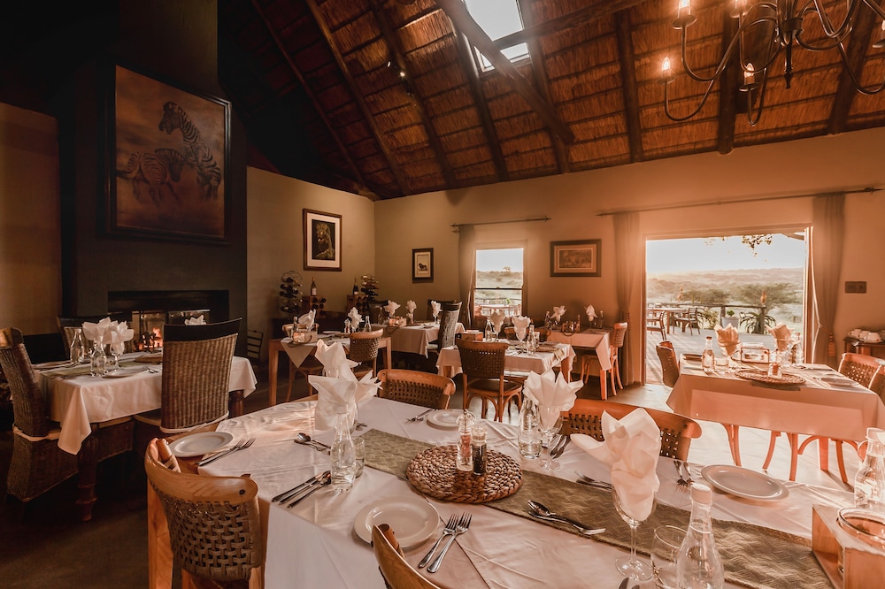 Hlosi Game Lodge 51/73