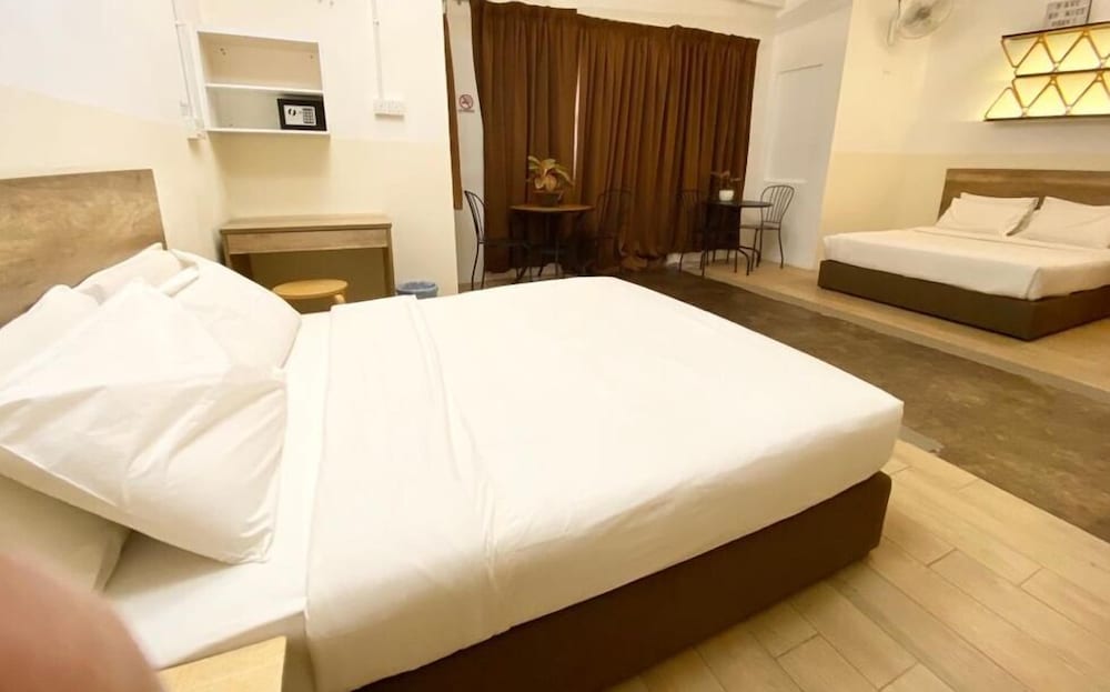 SH Hotel Kota Damansara 8/50